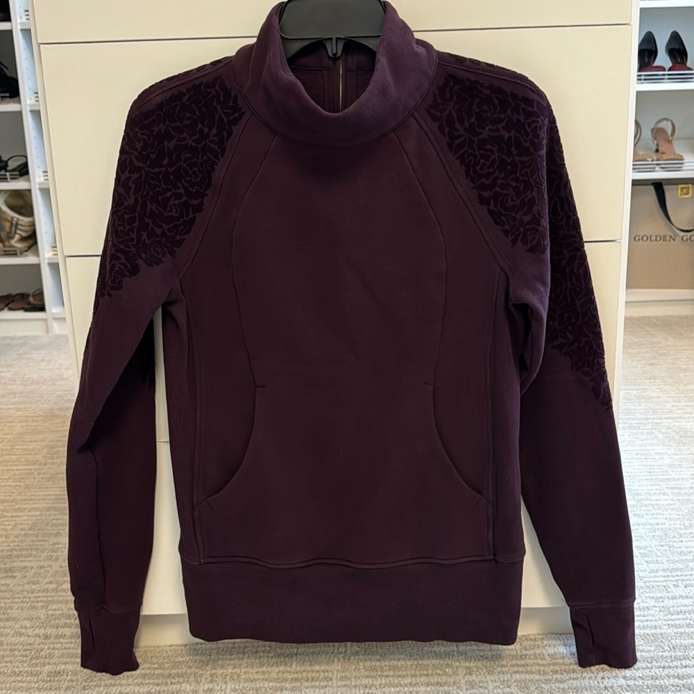 Lululemon sweatshirt - velvet trim - floral - purple/burgundy